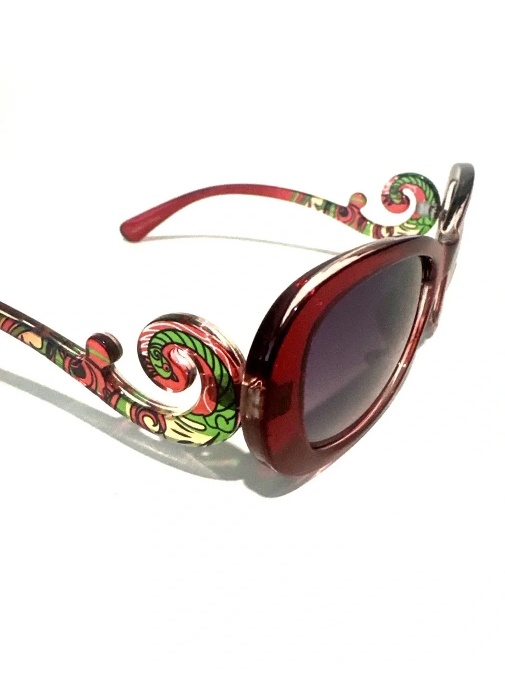 Women fashion Baroque sunglasses red